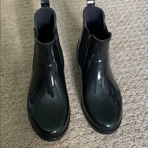 Michael Kors ankle rain boots